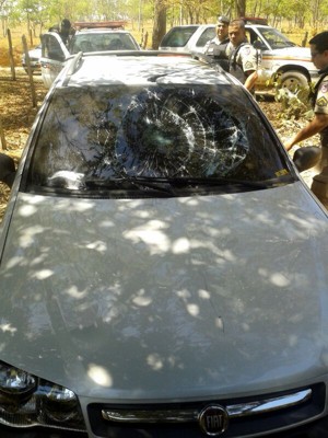 BARBÁRIE: morre policial militar que em serviço foi atropelado e arrastado por bandido do trânsito motorista atropela